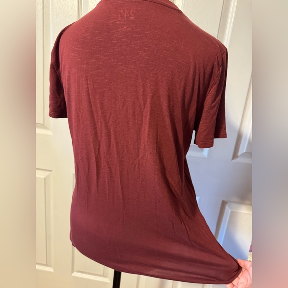 Maurices Medium Burgundy Wine T-Shirt - Picture 10 of 12